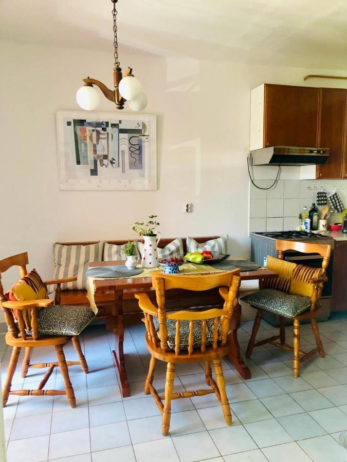 Beautiful Apartment With Balcony Pula Buitenkant foto